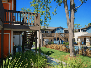 Escondido apartment for rent - Walkway by pool at Village Grove