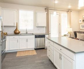 American Fork apartment for rent - Granite Countertop Kitchen at Rivulet Apartments, American Fork, Utah