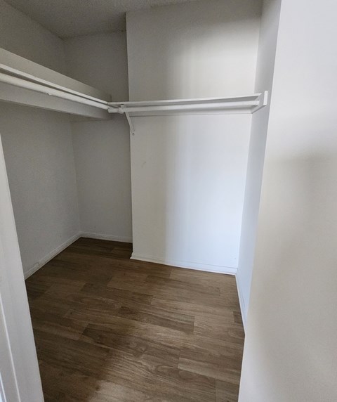 Floor plan for 2 beds, 1 bath, 850 sqft