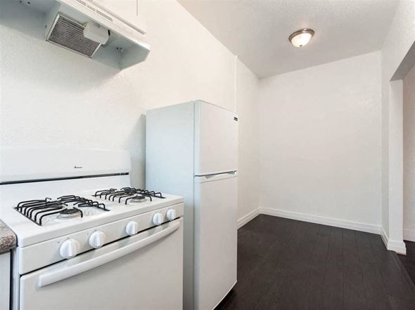 Long Beach apartment for rent - Kitchen dining