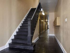 Long Beach apartment for rent - Stairway