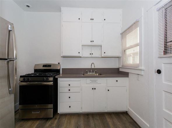 Long Beach apartment for rent - Stainless steel appliances - available in some units