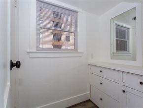 Long Beach apartment for rent - Closet