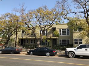 Long Beach apartment for rent - Two story apartment building exterior