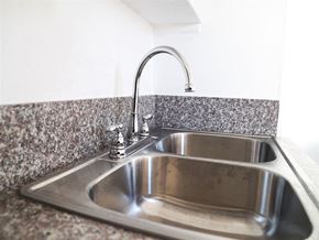 Long Beach apartment for rent - Kitchen sink