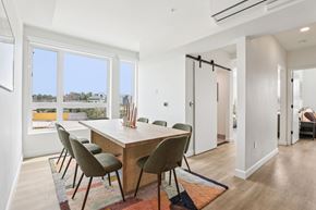 Los Angeles apartment for rent - A dining room with a table and chairs.