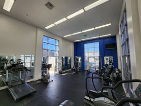 Canoga Park apartment for rent - Luna's GYm