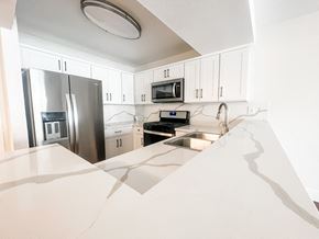 Walnut Creek apartment for rent - White Quartz Countertop