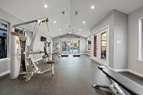 Lewisville apartment for rent - the gym at the flats at obsidianioch apartments
