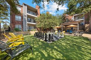 Irving apartment for rent - Outdoor Game Court and Grilling Station