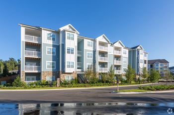 Lullwater at blair stone |one, two & three bedroom apartment homes