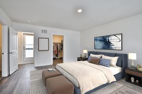 Philadelphia apartment for rent - a bedroom with a bed and a closet