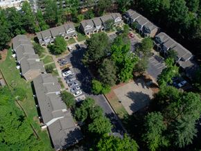 Charlotte apartment for rent - Robinsdale