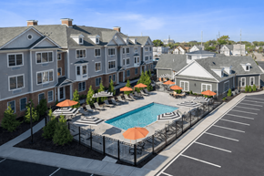 North Bergen apartment for rent - Luxury pool courtyard and resident lounge area at The Rail at North Bergen apartments