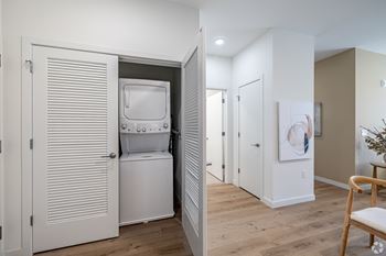 A white washing machine