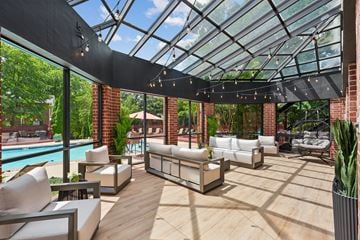 Woodbridge apartment for rent - A sunny day at the outdoor patio with a pool.