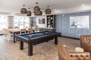 Tonka Bay townhouse for rent - Clubroom with pool table