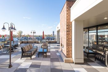 Rooftop bbq and patio