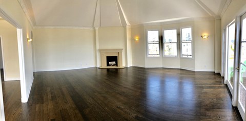 Floor plan for 3 beds, 3 baths, 2400 sqft