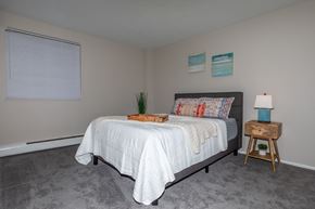 Parma apartment for rent - this is a photo of the bedroom of a 2 bedroom apartment at deer hill apartments in c