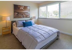Lakewood apartment for rent - Bedroom 1327 Lakewood