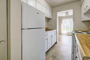 Parma Heights apartment for rent - Fully Equipped Kitchen