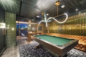 San Francisco apartment for rent - Rooftop lounge Billiards Room with pool table