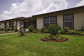Houston apartment for rent - Simmons Garden Senior Apartments in Houston TX
