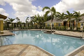 Lake Worth apartment for rent - Swimming Pool at Colonial Lakes Apartments in Lake Worth, FL