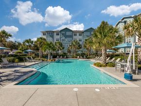 Austin apartment for rent - Swimming Pool at La Cima Affordable Apartments in Austin TX