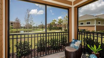 Private balconies & solariums