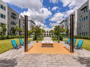 Sarasota apartment for rent - Outdoor Fireside Lounge at Lyra Luxury Apartments Near Downtown Sarasota, FL