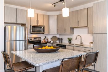 Oversized kitchen islands