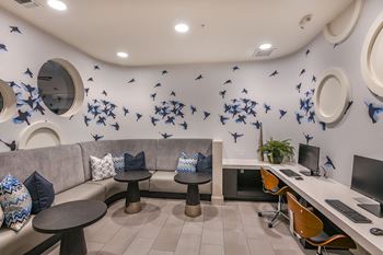 24/7 Business center