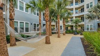 Hammock garden