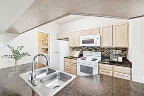 Austin apartment for rent - Kitchen  at Madison at the Arboretum, Austin