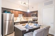 Orlando apartment for rent - Kitchen with appliances at Paramount on Lake Eola, Orlando, 32801
