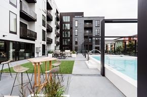 Rochester apartment for rent - Rooftop Pool and patio at Maven on Broadway Apartments, Minnesota, 55904