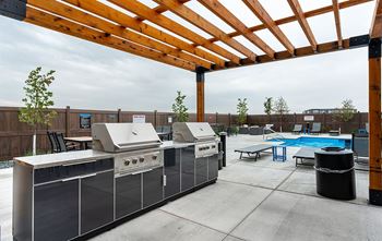 Community fire pits & bbqs