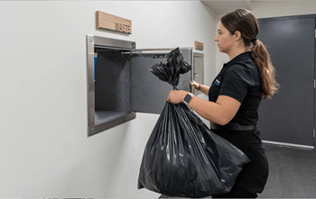 Garbage chute
