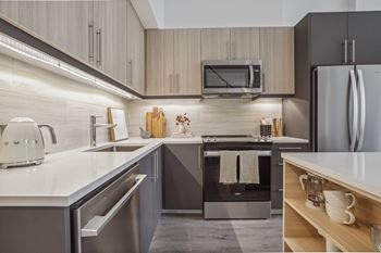 Brand name stainless steel appliances
