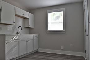 Birmingham triplex for rent - 5th court cottages
