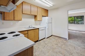 Rohnert Park apartment for rent - Spacious Kitchen at Edgewood Apartments, Rohnert Park, California