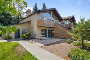 Rohnert Park apartment for rent - Walking Path at Edgewood Apartments, California