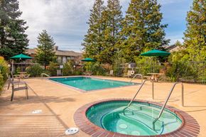 Santa Rosa apartment for rent - Hot Tub And Pool at Meadowrock Apartments, California