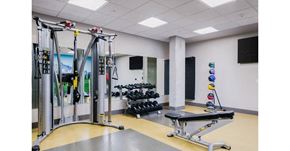 Seattle apartment for rent - the gym has a lot of weights and equipment in it