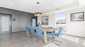 St. Paul townhouse for rent - a dining room with a table and chairs