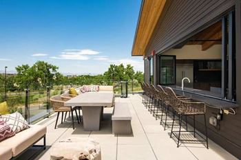 Open air lounge 
