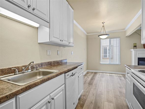 South San Francisco apartment for rent - Modular Kitchen at Peninsula Pines Apartments, California, 94080