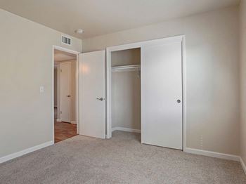 Closet entrance 